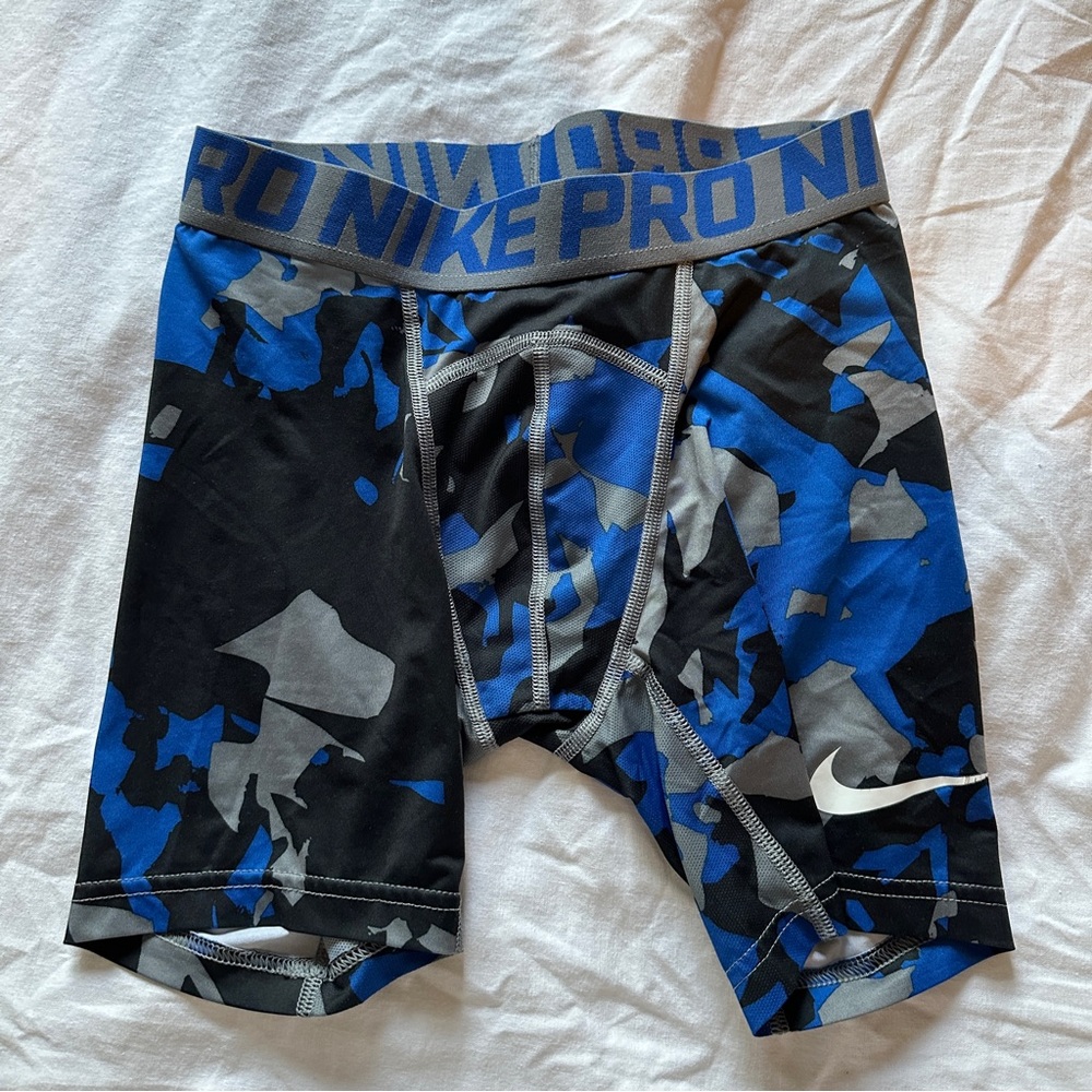 Boys Nike Pro shorts